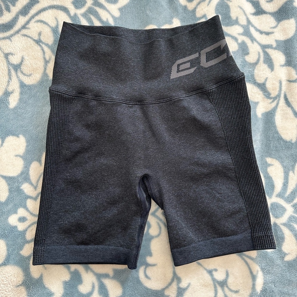 Echt scrunch shorts